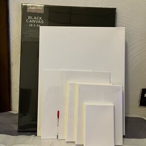 Black and White Canvas Set new 7 pieces.